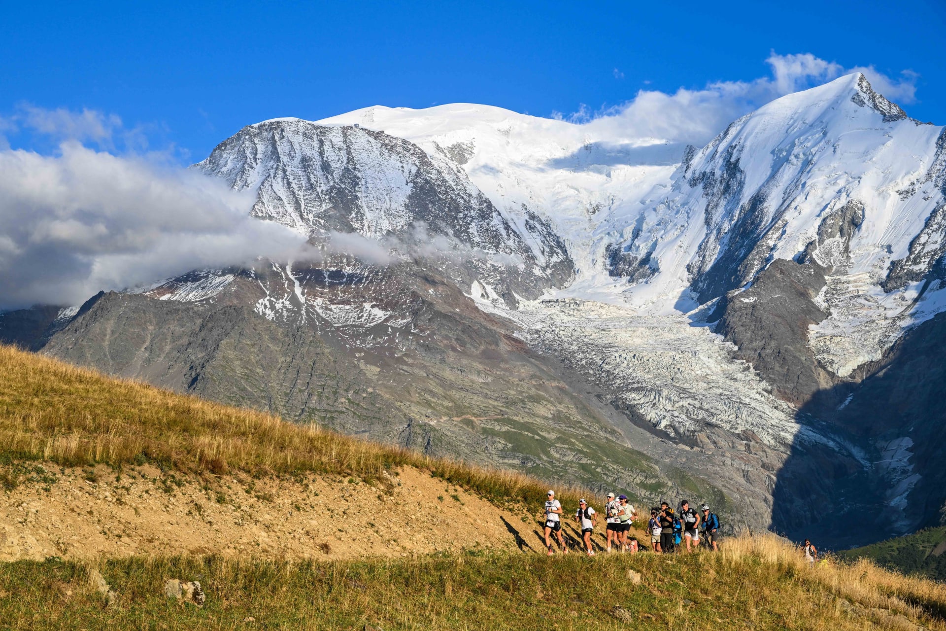 UTMBライブ- Hoka UTMB® Mont-Blanc 2025