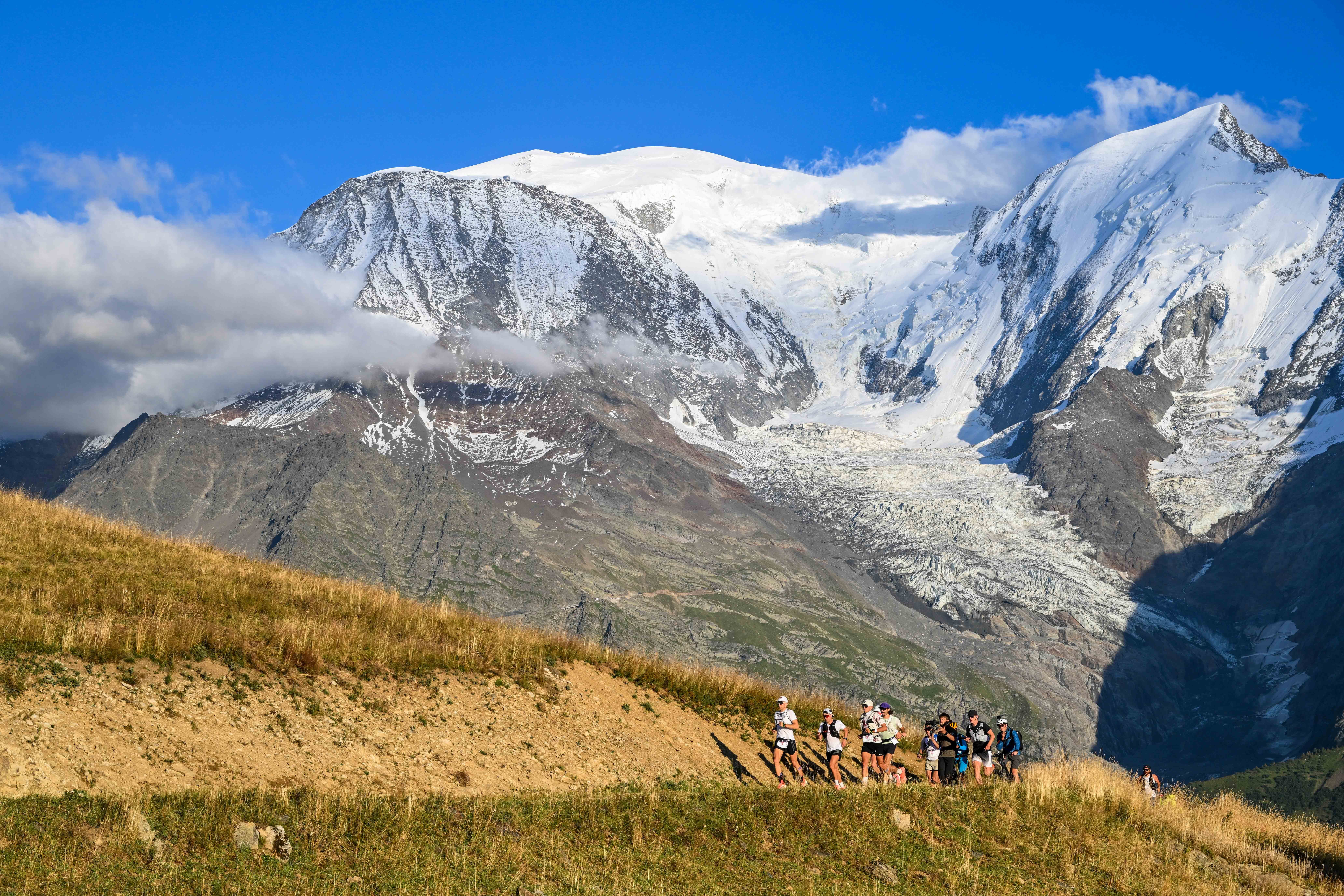 UTMBライブ - Hoka UTMB® Mont-Blanc 2026 - UTMB®